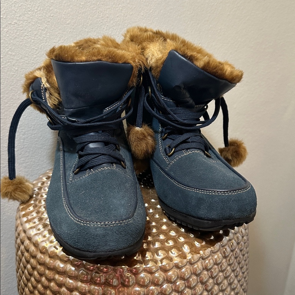 Sporto Katie Women’s Navy Blue Waterproof Lace Up Ankle Faux Fur Bootie Size 11w